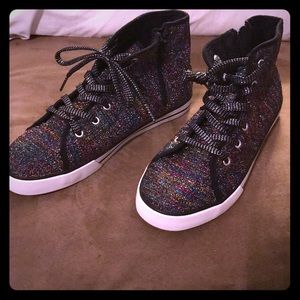 Multi-colored high-top sneakers. Girls size 5.